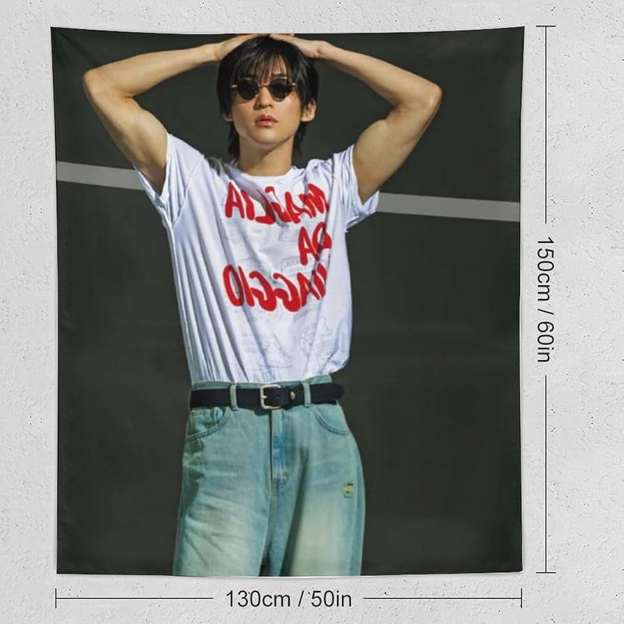 Amazon.co.jp: SnowMan目黒蓮 Dangerholic トリリオンゲーム